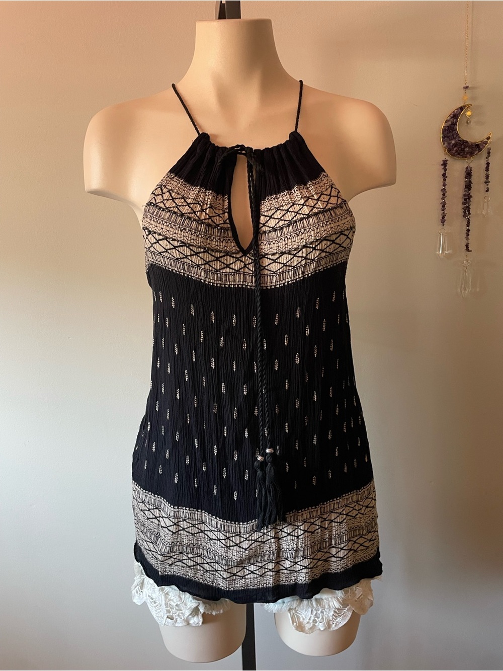 Eclipse Boho Beaded Crinkle Tank Top Black Tassel Front Tie Medium